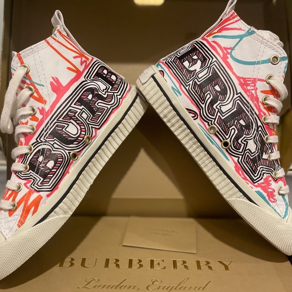 Burberry Hi Top Sneaker - Picture 1 of 10